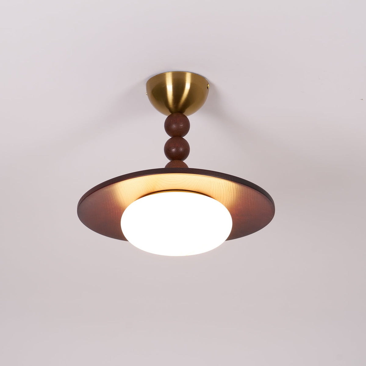Muto Plafondlamp Walnootkleur & Witte Imitatie Alabaster