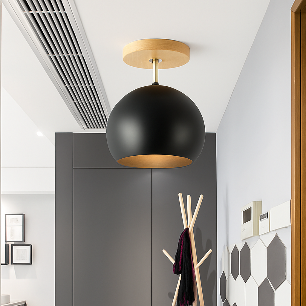 Houten LED wandlamp met verstelbare metalen bol