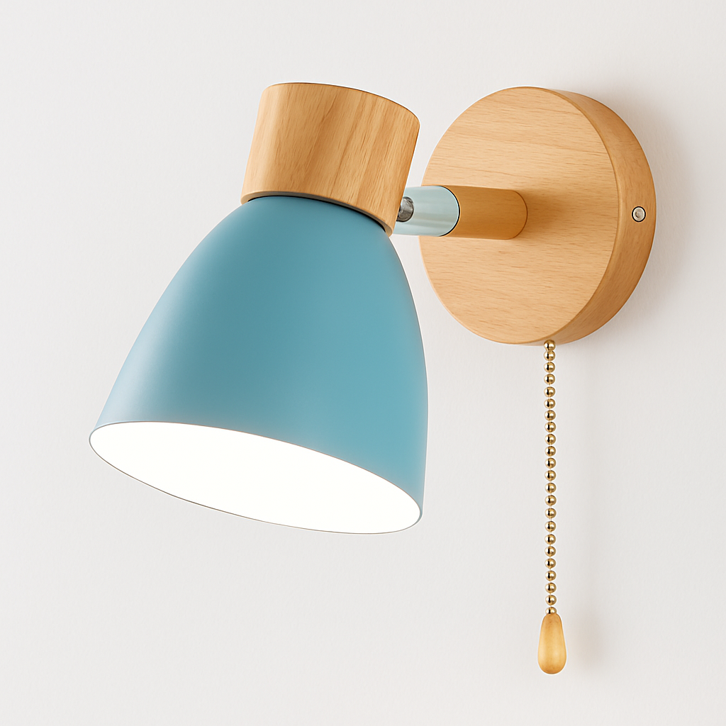 Noordse wandlamp van hout met schakelaar