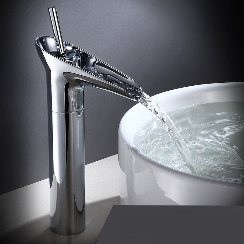 Waterval Wastafelmengkraan in Messing met Elegante Ontwerp voor Badkamer
