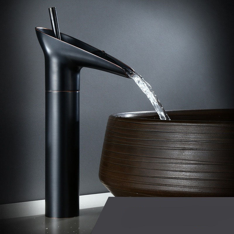 Waterval Wastafelmengkraan in Messing met Elegante Ontwerp voor Badkamer