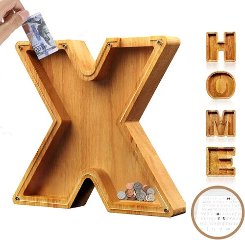 TreasureNest Muntbank | Gepersonaliseerde houten spaarpot in A-Z letterontwerpen