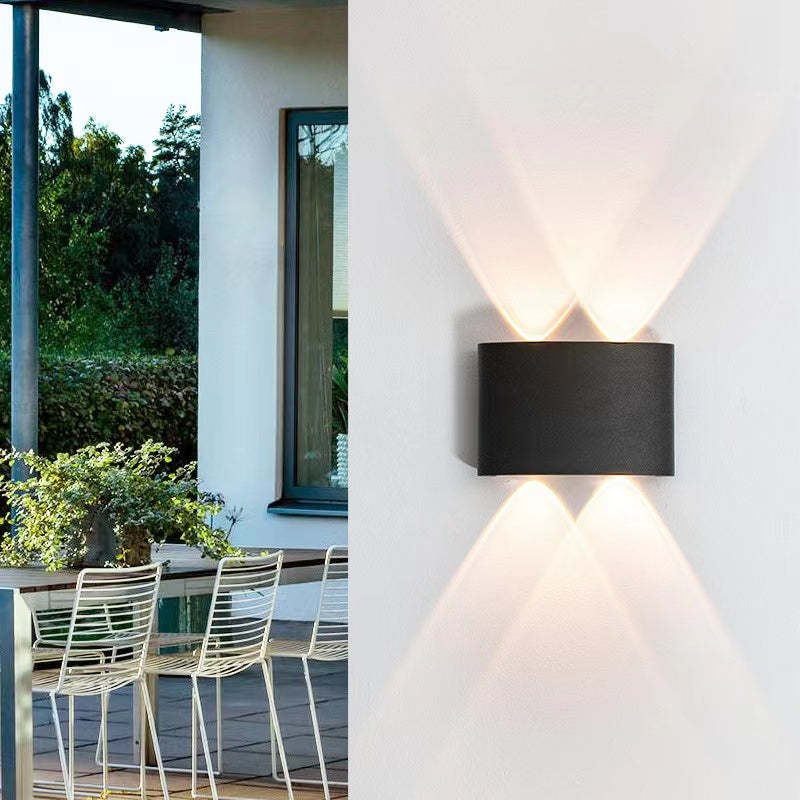 Tronix Moderne Rechthoekige Metalen Buitenwandlamp, Zwart/Wit, Watergolf