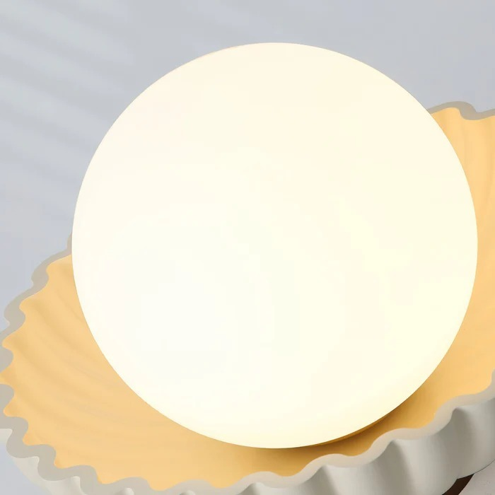 Clévorra | Elegante Plafondlamp – Verfijnd Ontwerp en Warme Verlichting