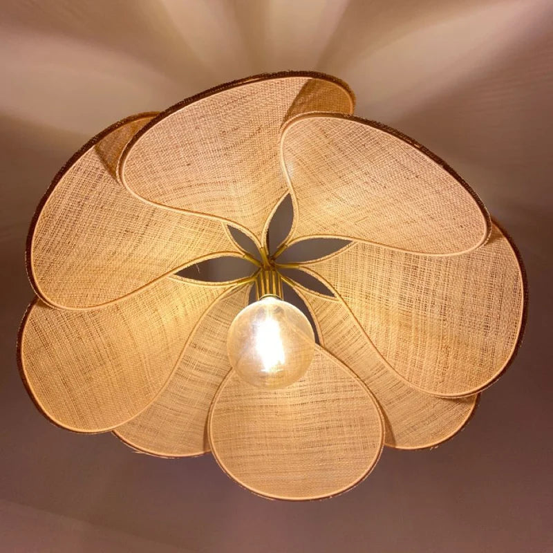 Moderne Hanglamp in de Vorm van een Bloem