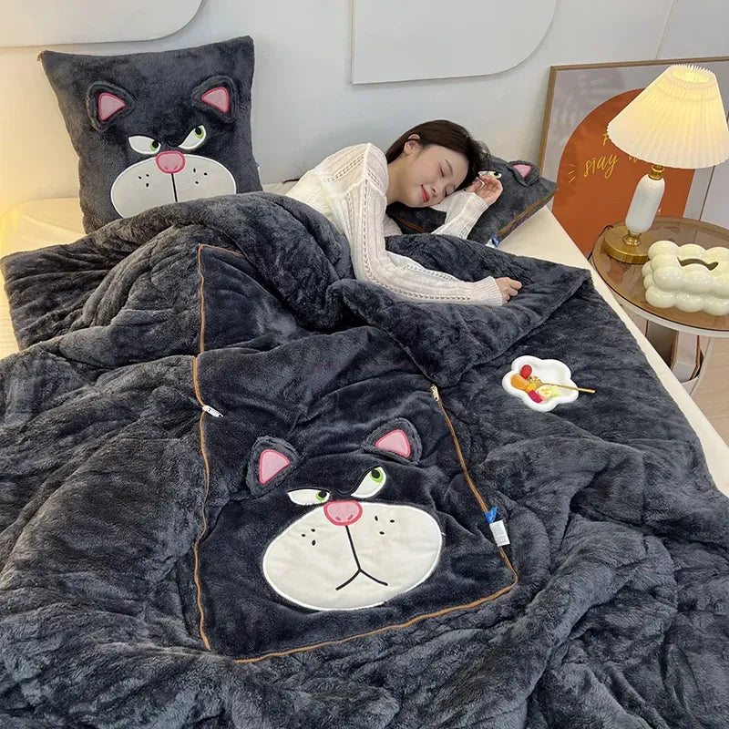 CozyNest – Deken met Kussen 2-in-1 Plucheontwerp – voor Thuis & Reizen