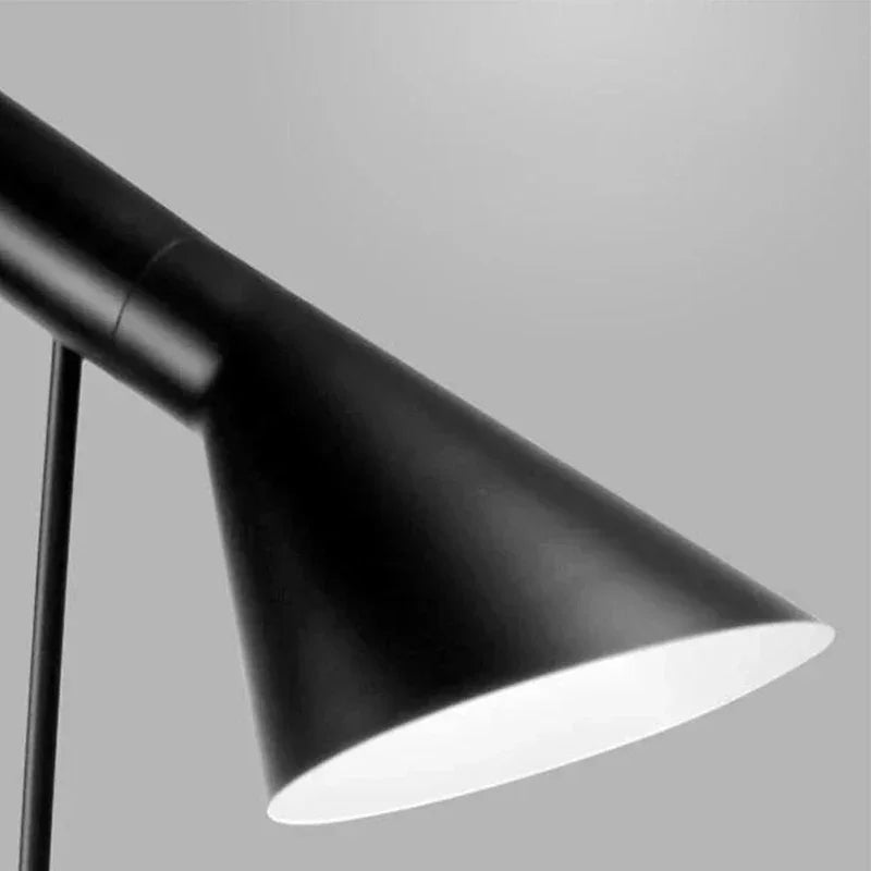 Nordisk Bureau Lamp