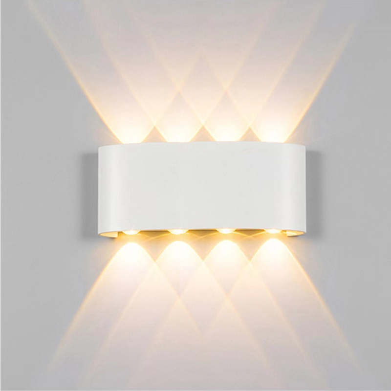 Tronix Moderne Rechthoekige Metalen Buitenwandlamp, Zwart/Wit, Watergolf