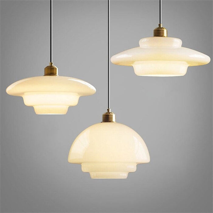 Astria Hanglamp Met Ivoor Glas Voor Interieurs Geïnspireerd Door De Jaren '50