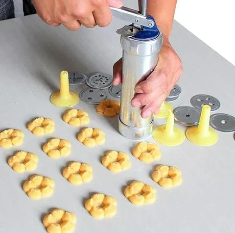 Koekjespers voor Hobbybakkers en Liefhebbers met Diverse Vormen en Decoratiemogelijkheden