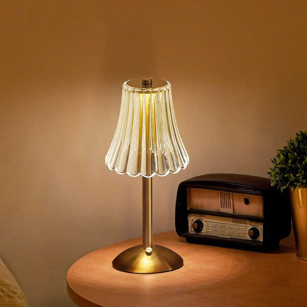 Elegante LED-tafellamp met kristallen kap en gouden afwerking – touch-aansteking