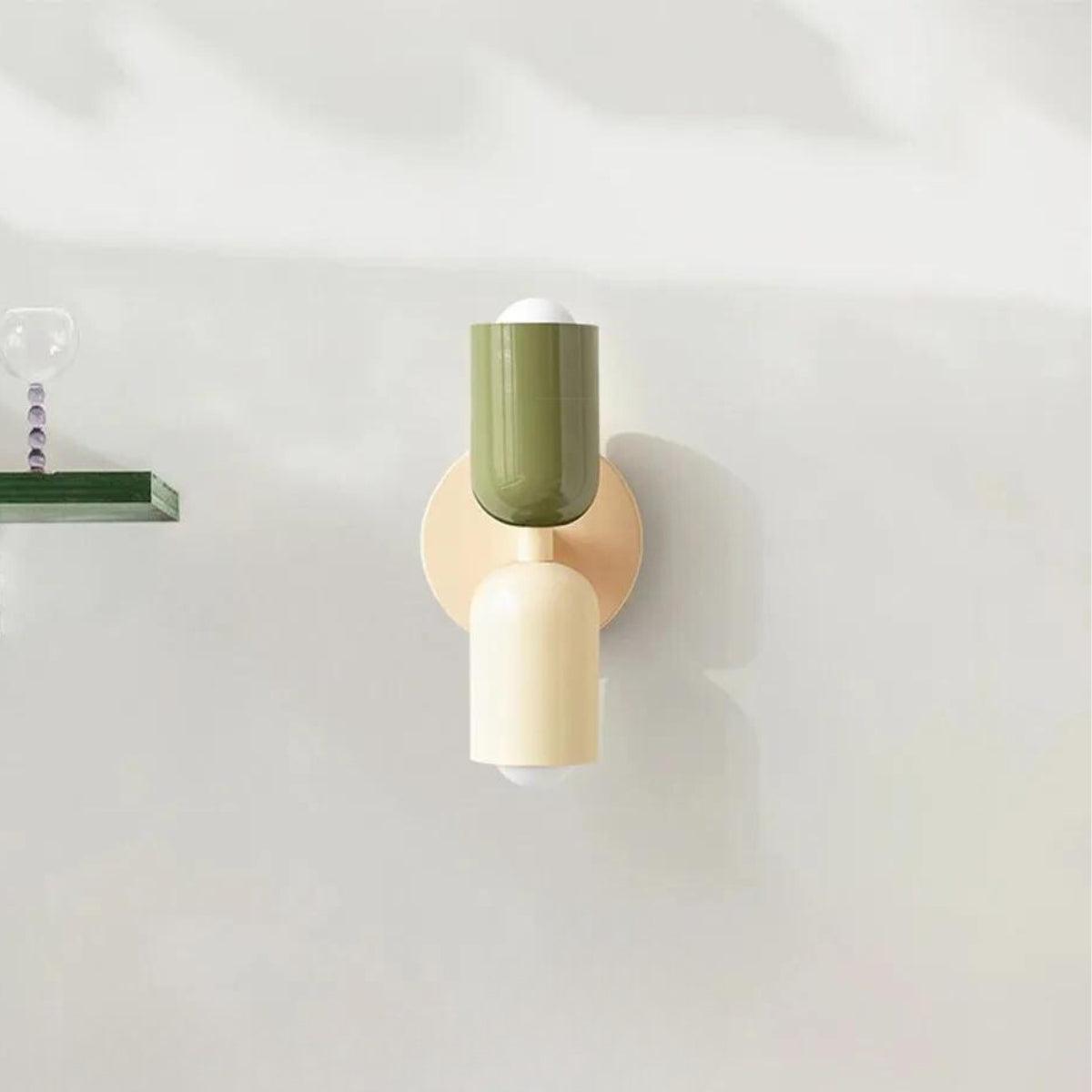 Luma Duo Wall Lamp | Verdubbel het licht, verdubbel de stijl Verfraai je muren met eigentijdse, eenvoudig te installeren verlichting.