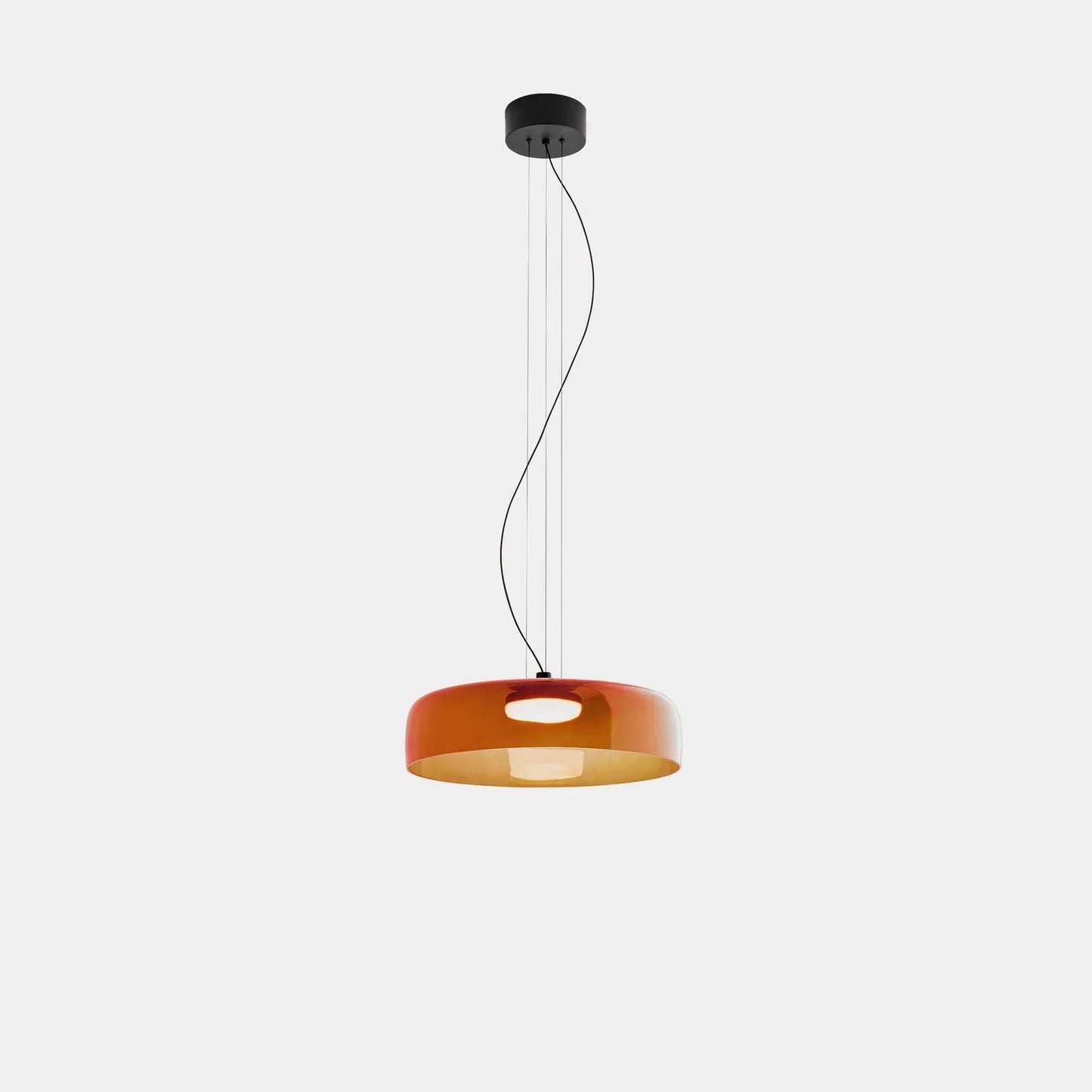 Moderne glazen hanglamp met gelaagd lampenkap – design geïnspireerd op retro stijl