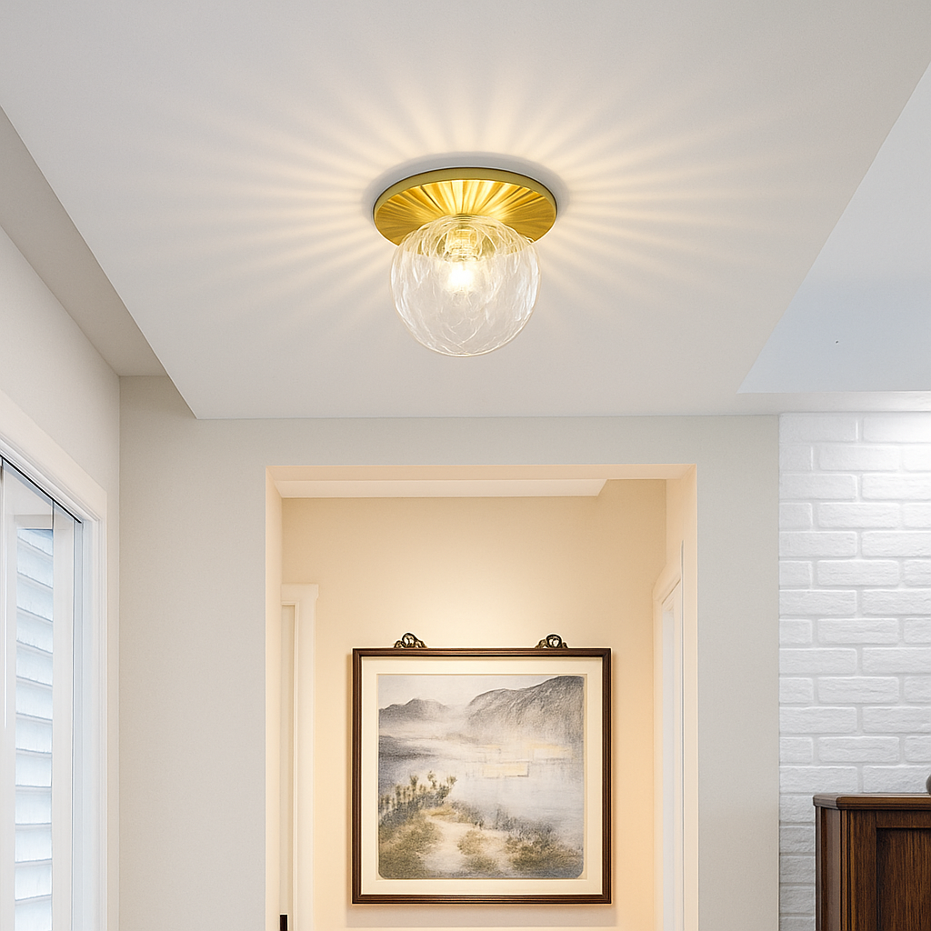 Design LED plafondlamp rond goudkleurig met glazen bol Porch