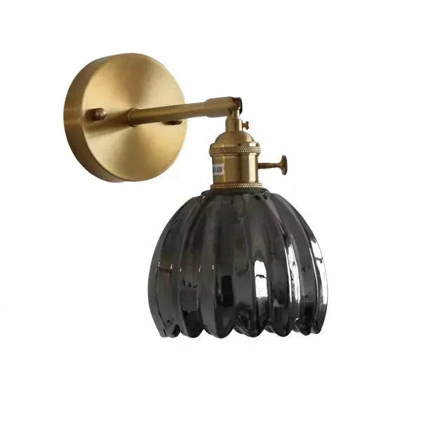 Retro wandlamp in de vorm van een tulp bloem – wandlamp met glazen kap en gouden afwerking