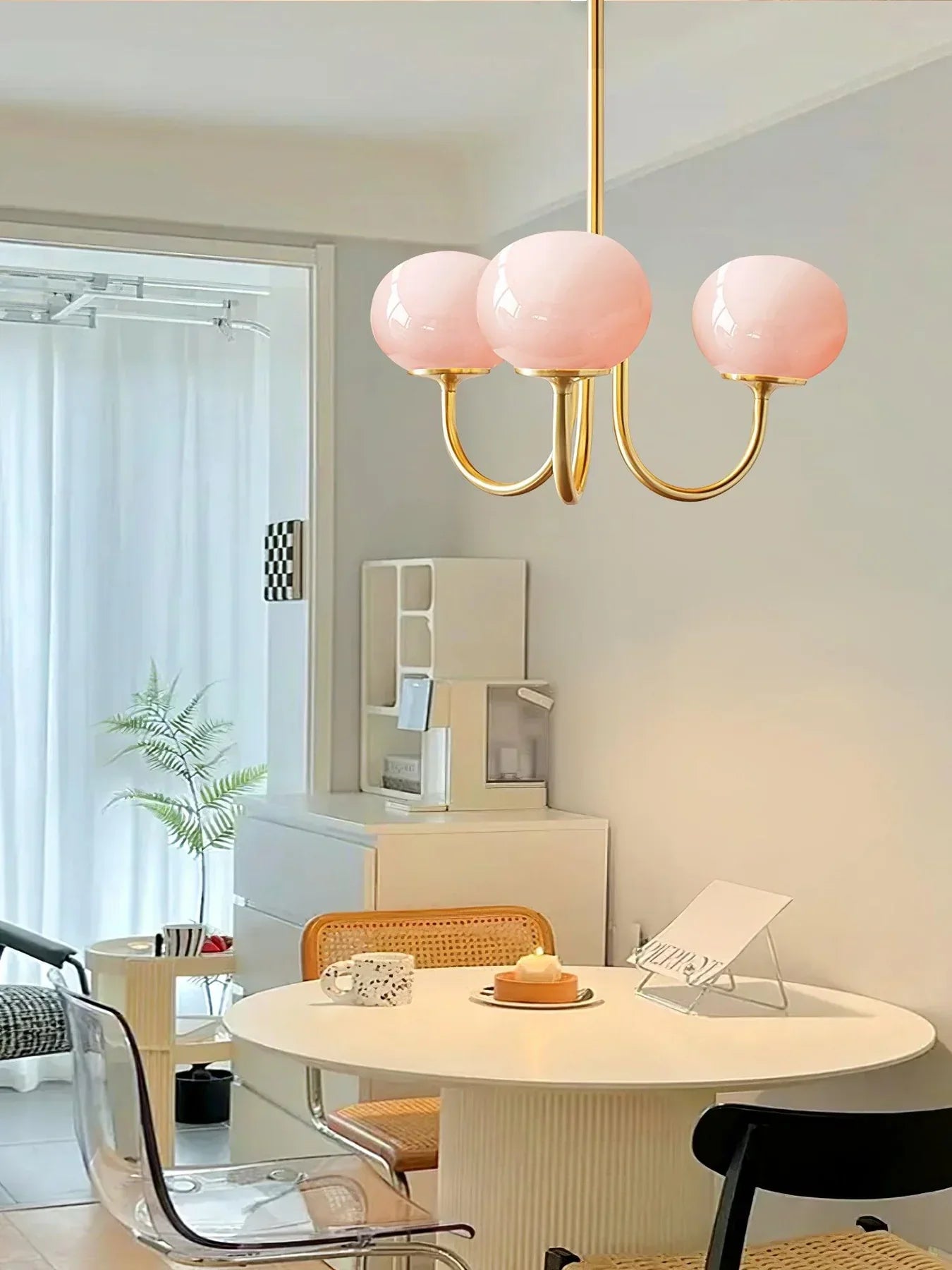 Retro glamour hanglamp met bolvormige lampenkappen