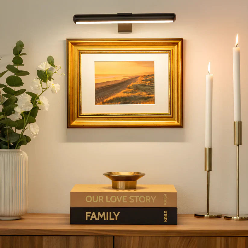 Draadloze LED wandlamp voor het verlichten van kunstwerken