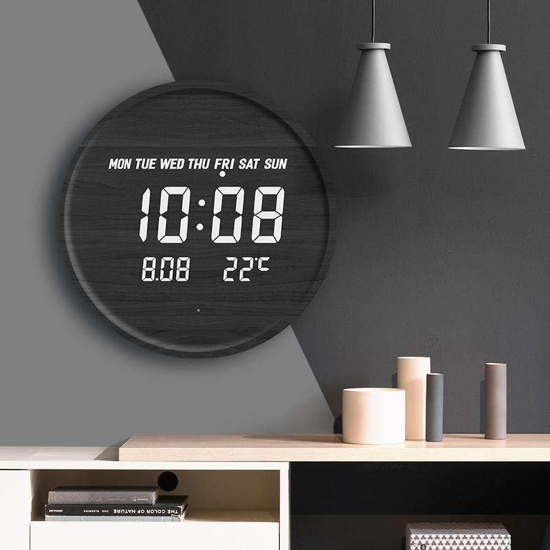 Scandinavische Digitale Wandklok Met LED-display En USB-voeding