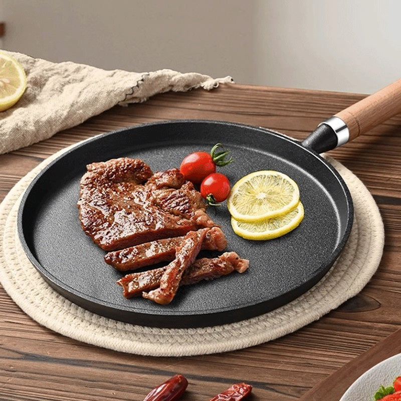 Gietijzeren Koekenpan / Crêpepan met Houten Handgreep – 20 cm of 26 cm