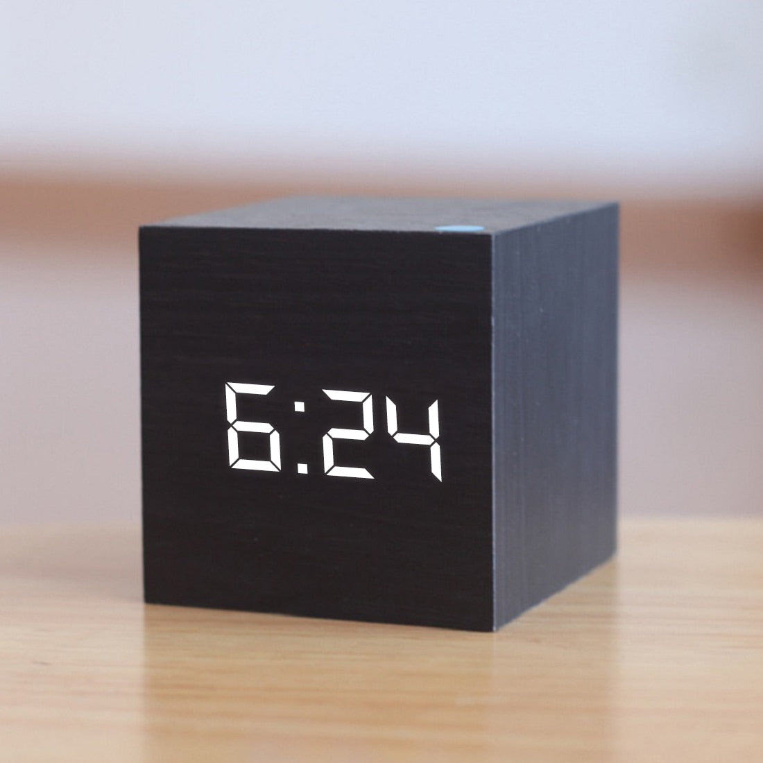 TimeCube | Digitale vierkante LED wekker