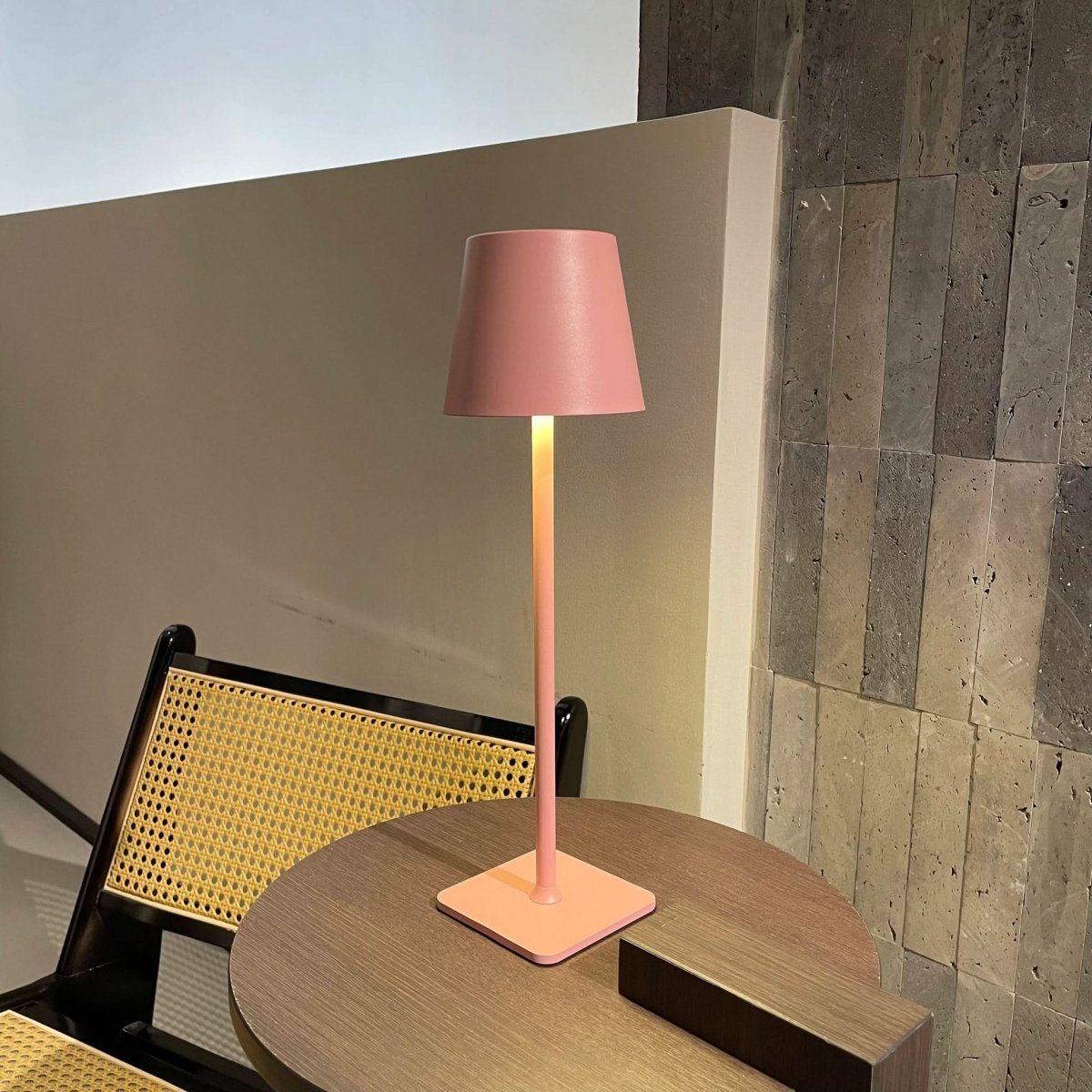 Osaka Draadloze Tafellamp Oplaadbaar Stralend Licht Voor Elke Kamer Accessoire
