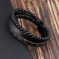 Serene Schild Armband | Omarm sereniteit met de SereneShield Armband, met hematietstenen die bekend staan om hun stressverlichtende eigenschappen. Hij is ontworpen om dagelijks te dragen en geeft rust en een modieuze touch aan elke look.