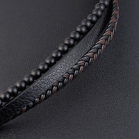 Serene Schild Armband | Omarm sereniteit met de SereneShield Armband, met hematietstenen die bekend staan om hun stressverlichtende eigenschappen. Hij is ontworpen om dagelijks te dragen en geeft rust en een modieuze touch aan elke look.