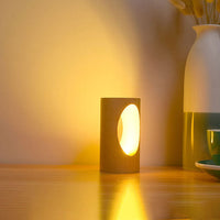Japanse Massief Houten Rechthoekige Kolom-LED-Nachtlamp USB Tafellamp