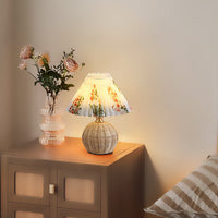 Noorse Rieten Geplooide Stof Conische LED Tafellamp 1-Licht