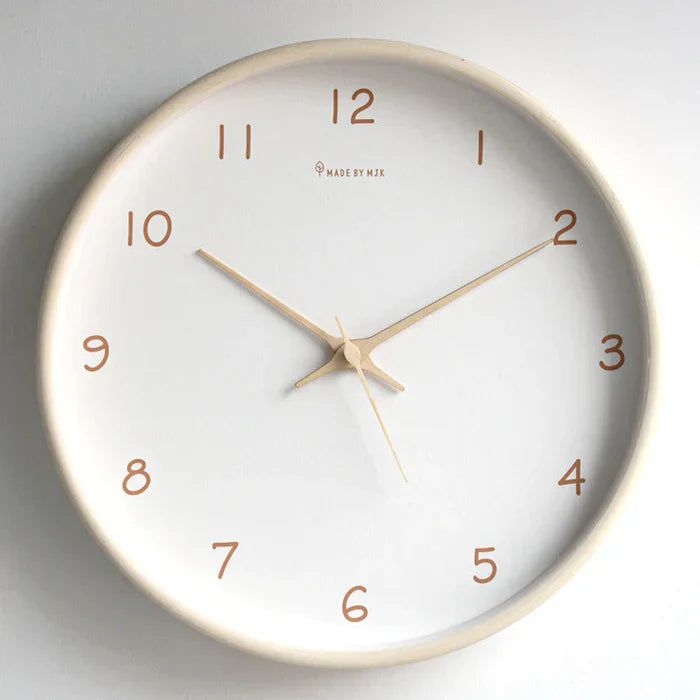 QuietOak - Elegante analoge wandklok met stille beweging