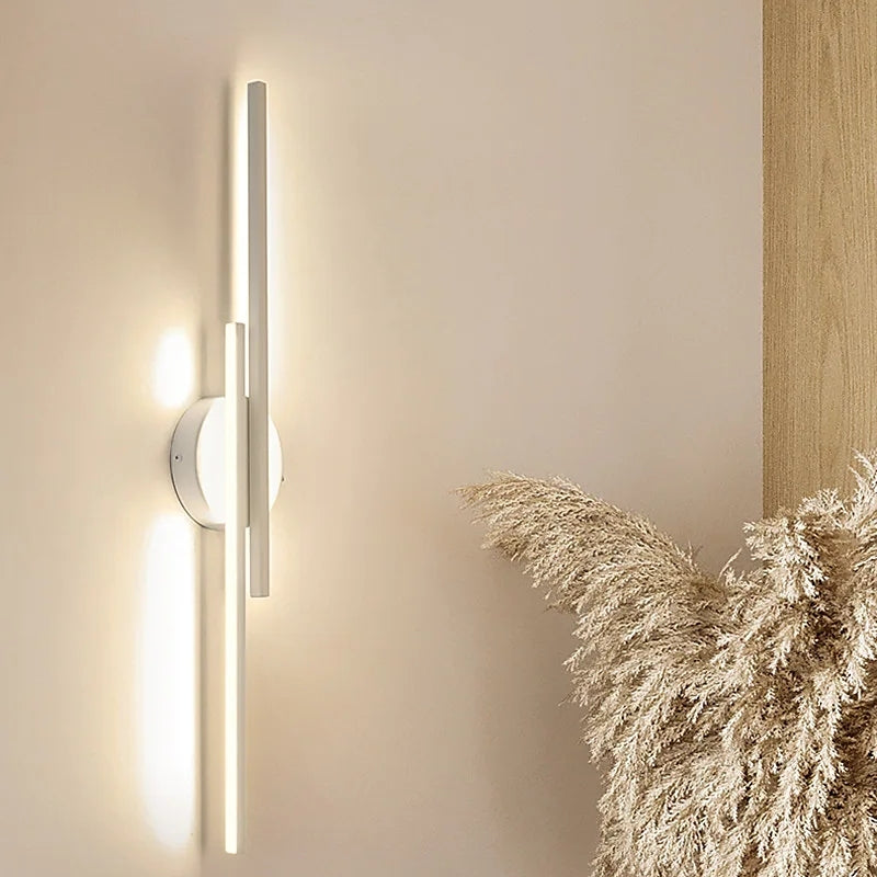 Elgo Moderne Nordic Schijf/Lineaire Metalen LED Wandlamp, Zwart/Wit