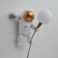 Brehn | CosmoBuddy Astronaut Wandlamp | Creatief Ontwerp | Hars & ABS | LED Slaapkamerlicht