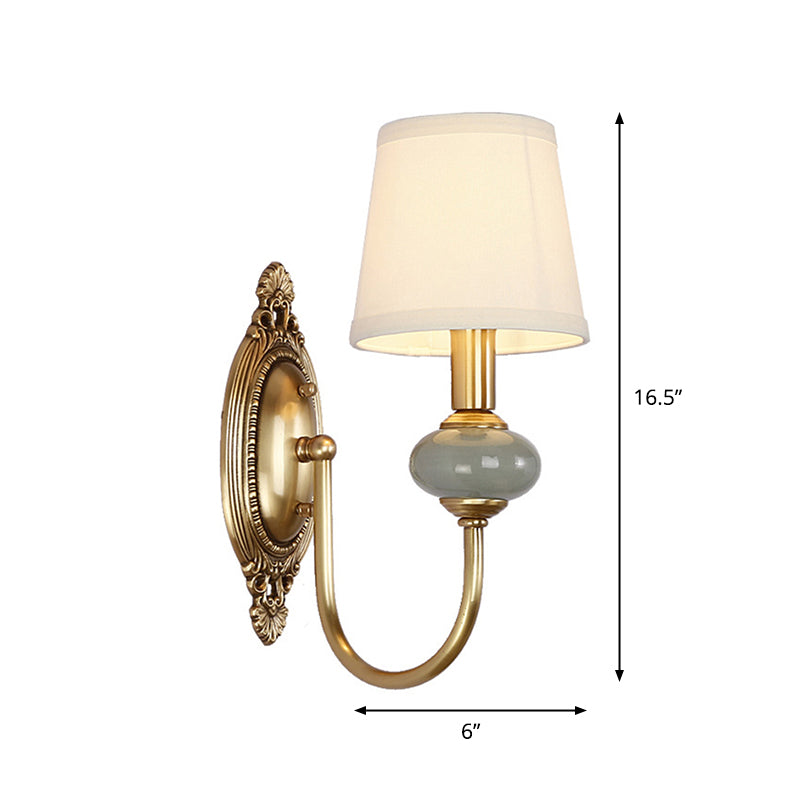 Gouden Swoop Wandlamp Traditionele Metalen 1/2-Kop Gouden Wandlamp met Conische Schaduw en Faux Jade Decor