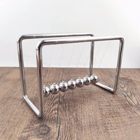 Zilveren Newton Pendel Balancerende Ballen Bureau Speelgoed