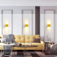 Thyrix - Moderne Vierkante LED Wandlamp