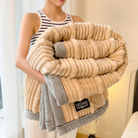 Cuddle – Warme Pluche Winterdeken voor Bed & Bank