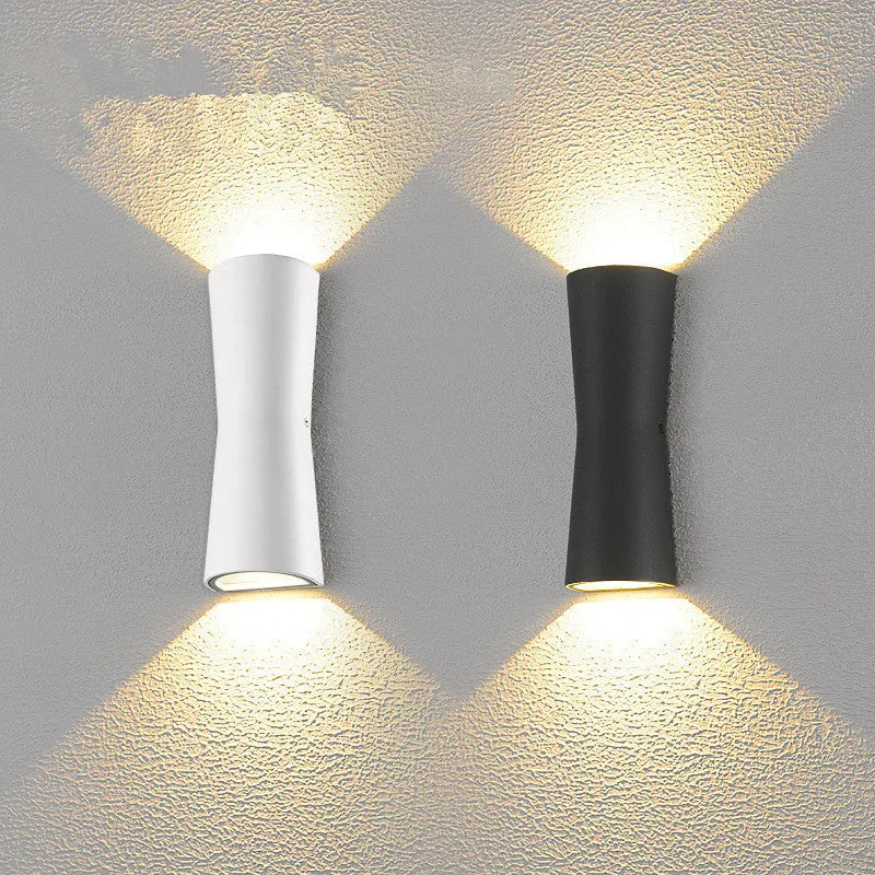 Laxor Minimalistische Fakkel Metaal Buiten Wandlamp Waterdicht, Zwart/Wit