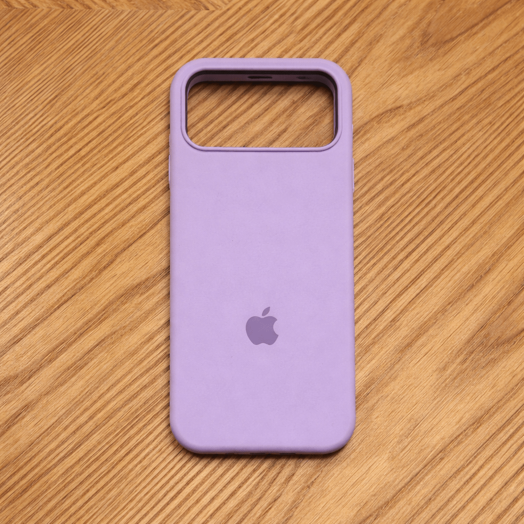 VELVIGUARD – MagSafe-compatibele siliconen hoes met soft-touch oppervlak voor iPhone