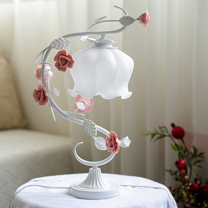 1 Hoofdtabel Lamp Pastorale Stijl Knop Witte Glas Nachtkastje Verlichting met Keramische Roos voor Bedzijde