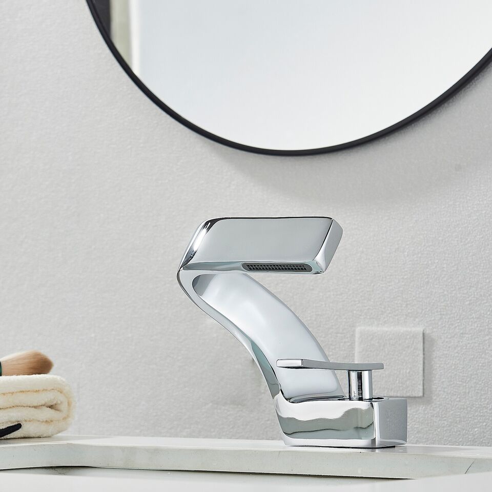 SleekFlow - Modern gebogen kraan voor maximaal comfort