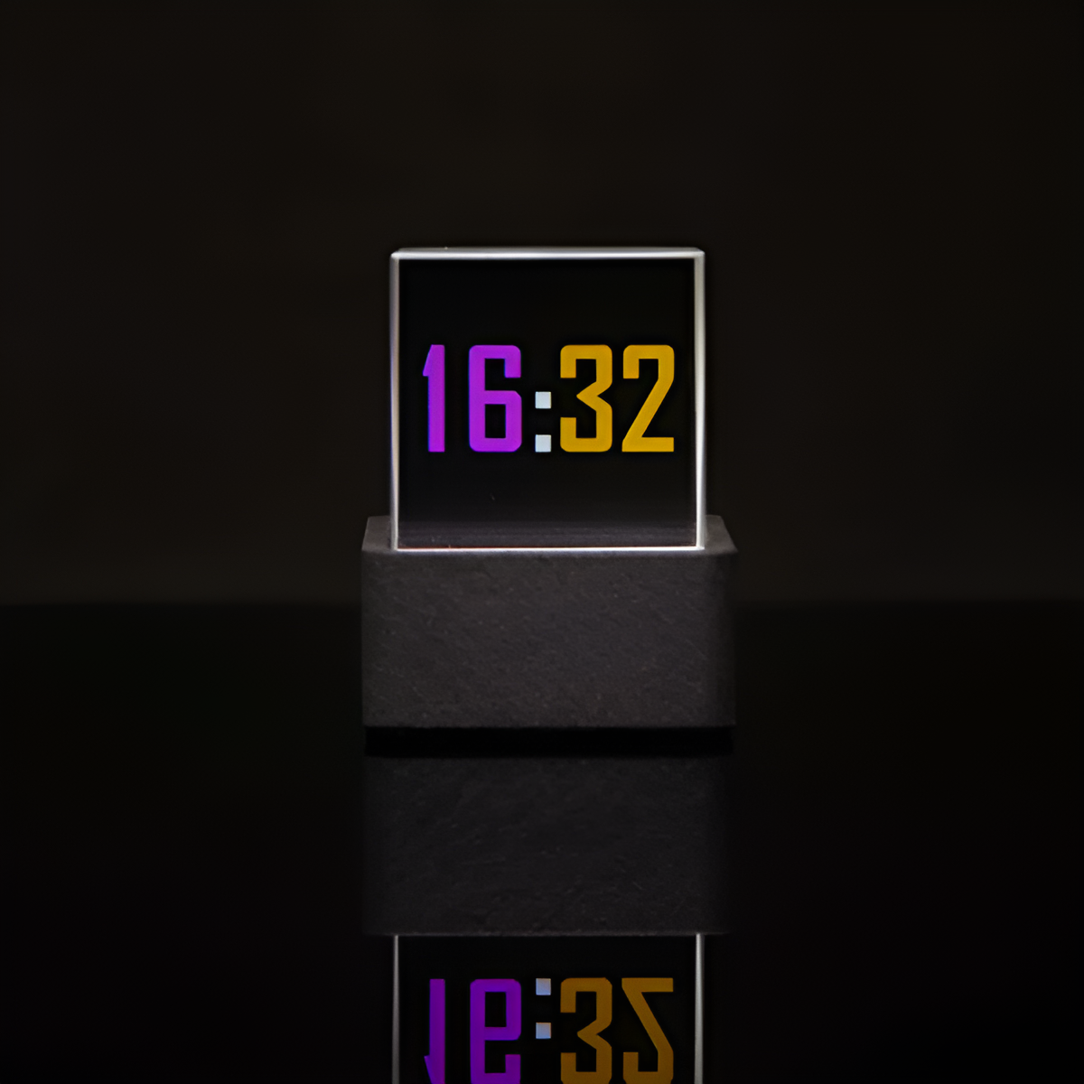 CubeVision | Met aanpasbare GIF's en realtime updates
