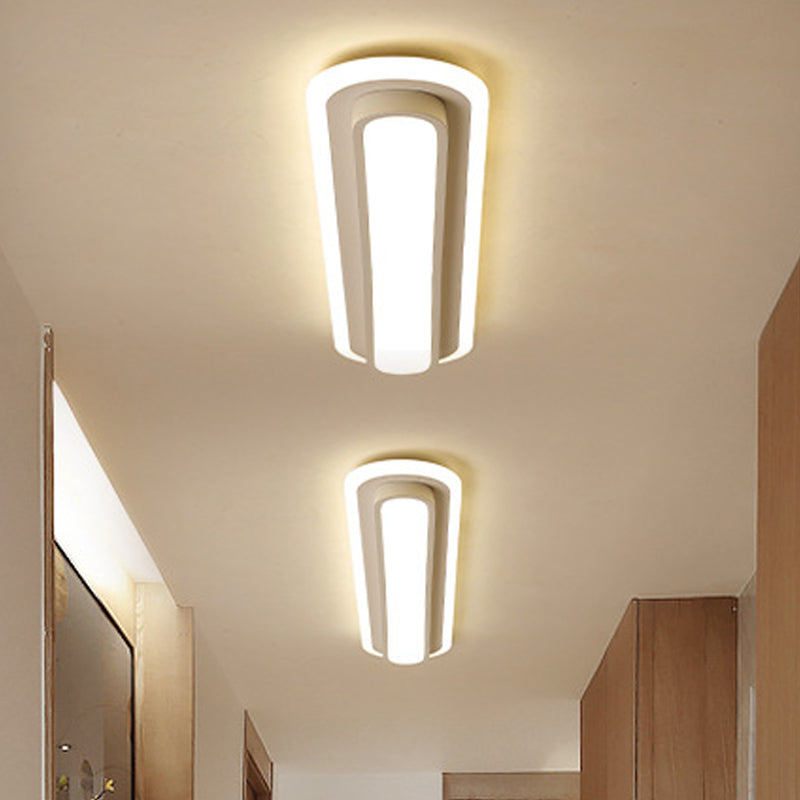 Ovale Plafondlamp Moderne Metalen LED Zwarte/Witte Plafondlamp met Acrylaat Diffuser in Wit/Warm Licht, 19"/23"/31" Breed