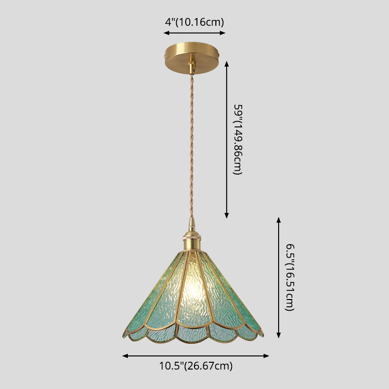Hanglamp Tiffany-stijl met glazen schaduw en messing plafondplaat