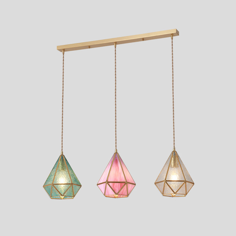 Hanglamp Tiffany-stijl met glazen schaduw en messing plafondplaat