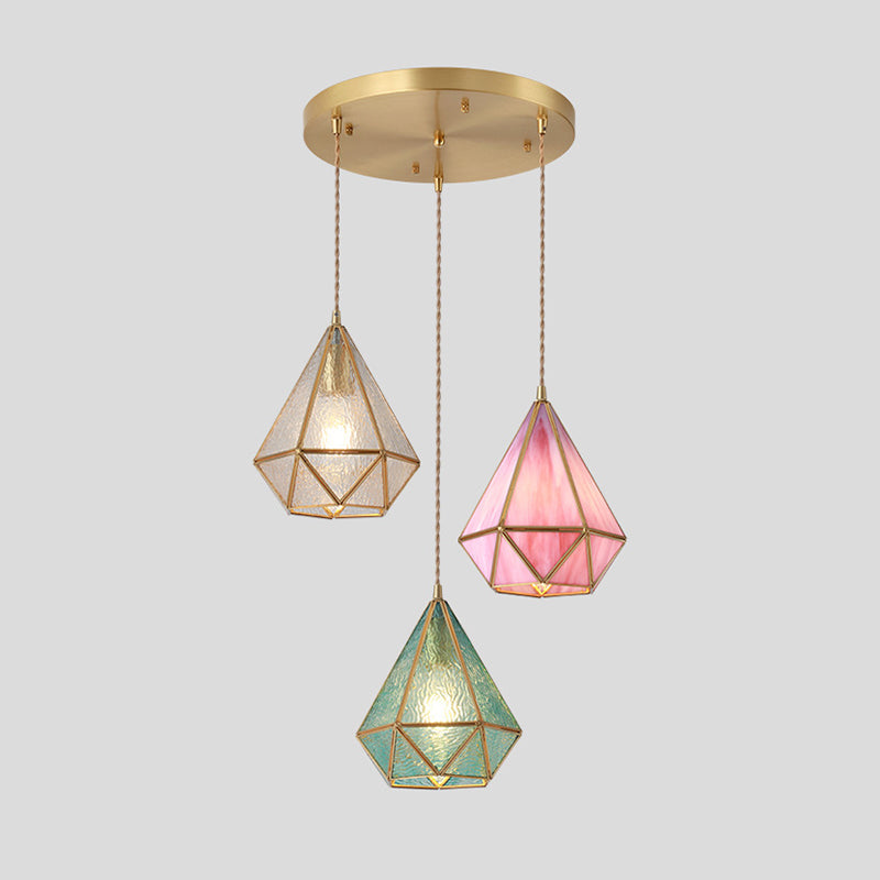 Hanglamp Tiffany-stijl met glazen schaduw en messing plafondplaat