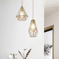 Hanglamp Tiffany-stijl met glazen schaduw en messing plafondplaat