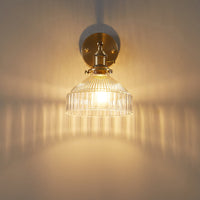 Industriële Wandlamp Geperst Ribbelglas Wandlicht Sconces in Gouden Afwerking voor Slaapkamer