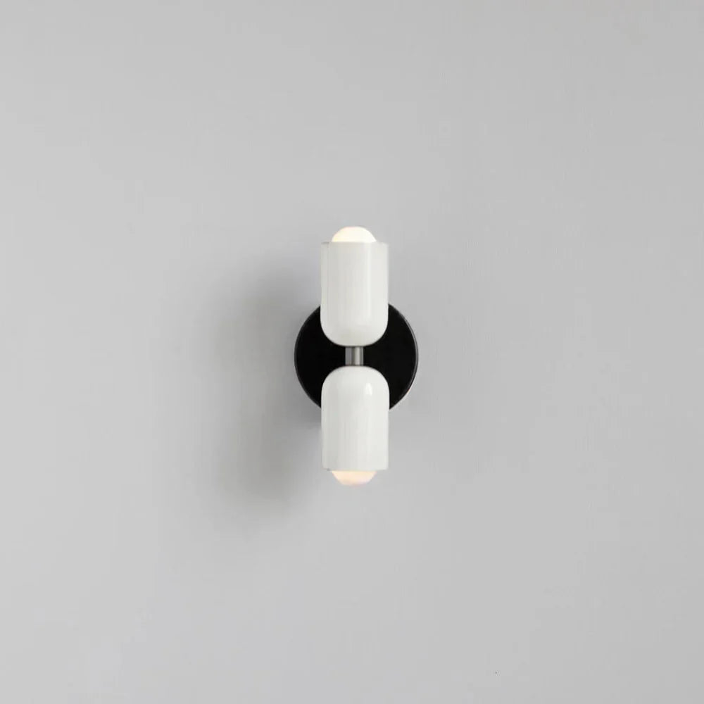Elegant Crème Acryl Metaal Basis Minimalistische Wandlamp