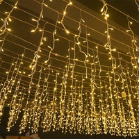 Quntis 50 m LED-ijsdruppellichtslinger | IP44 weerbestendig | 36 V laagspanning | meer dan 500 LED’s | ijsdruppel-watervaleffect | warm wit