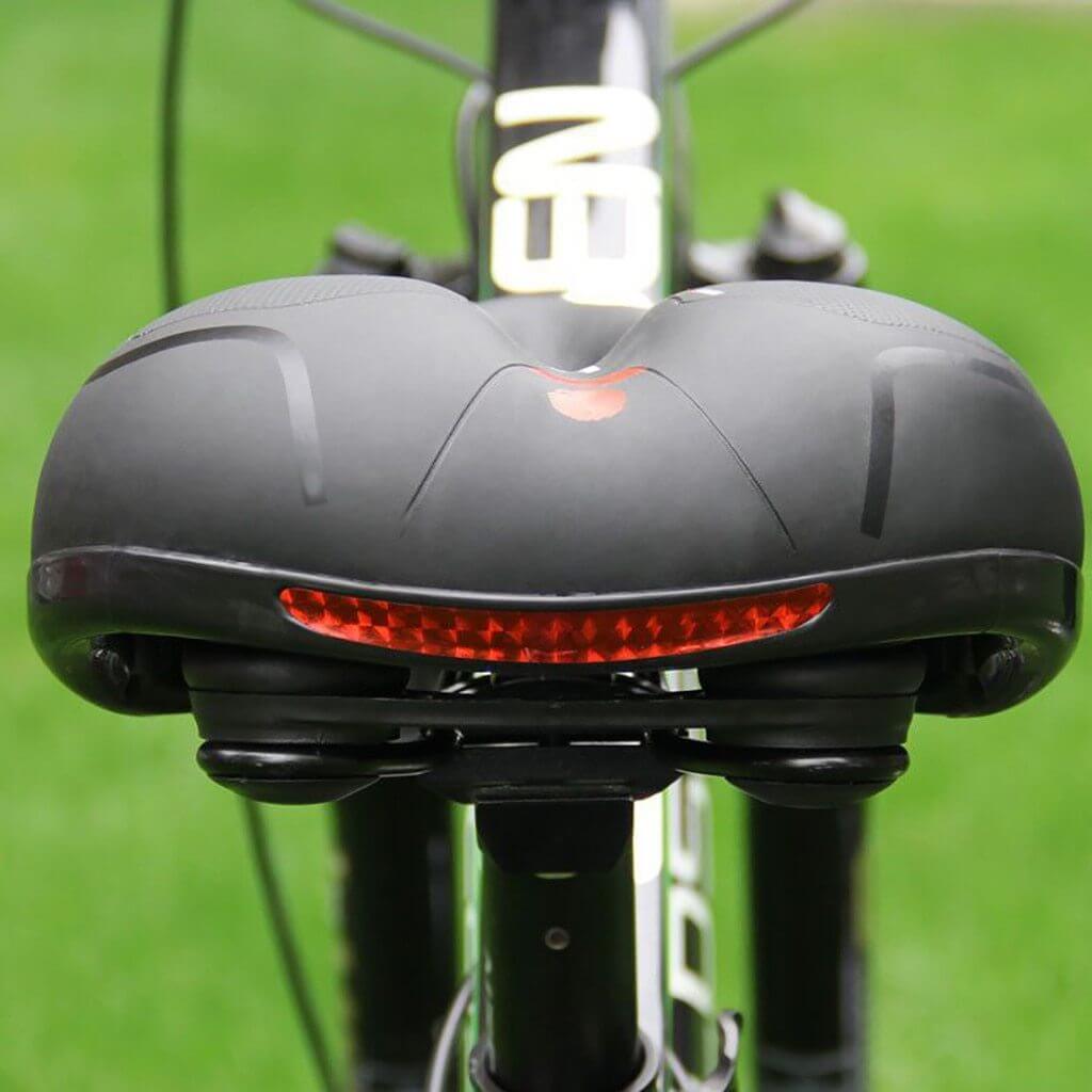 Comfortabele fiets zadel tegen rug- en staartpijn